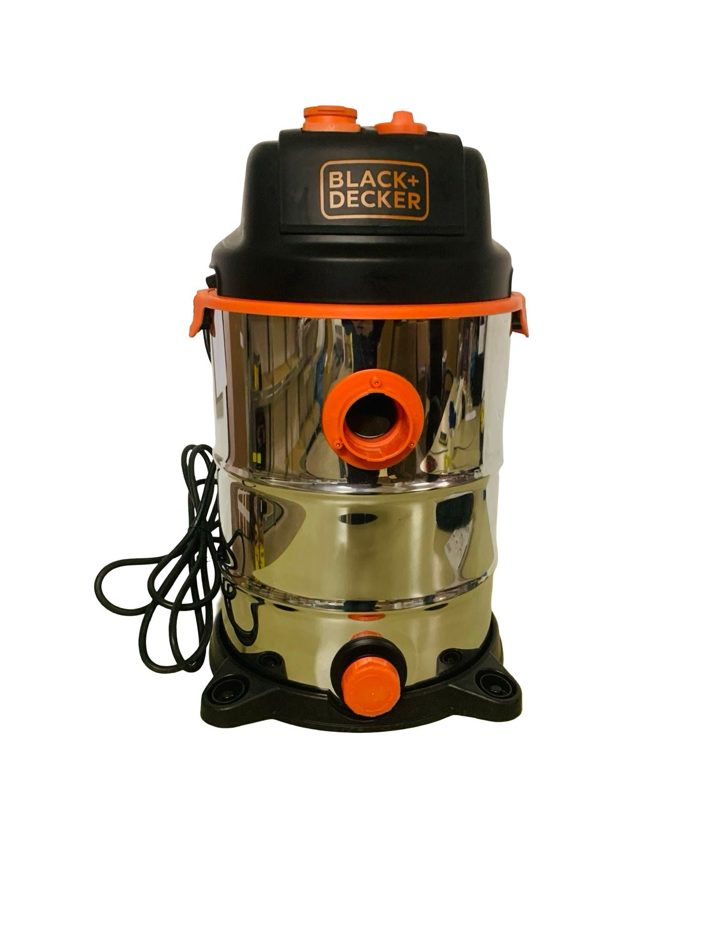 BLACK+DECKER Nass,-Trockensauger BXVC30XTDE mit Integrierter Steckdose 1600W 30L