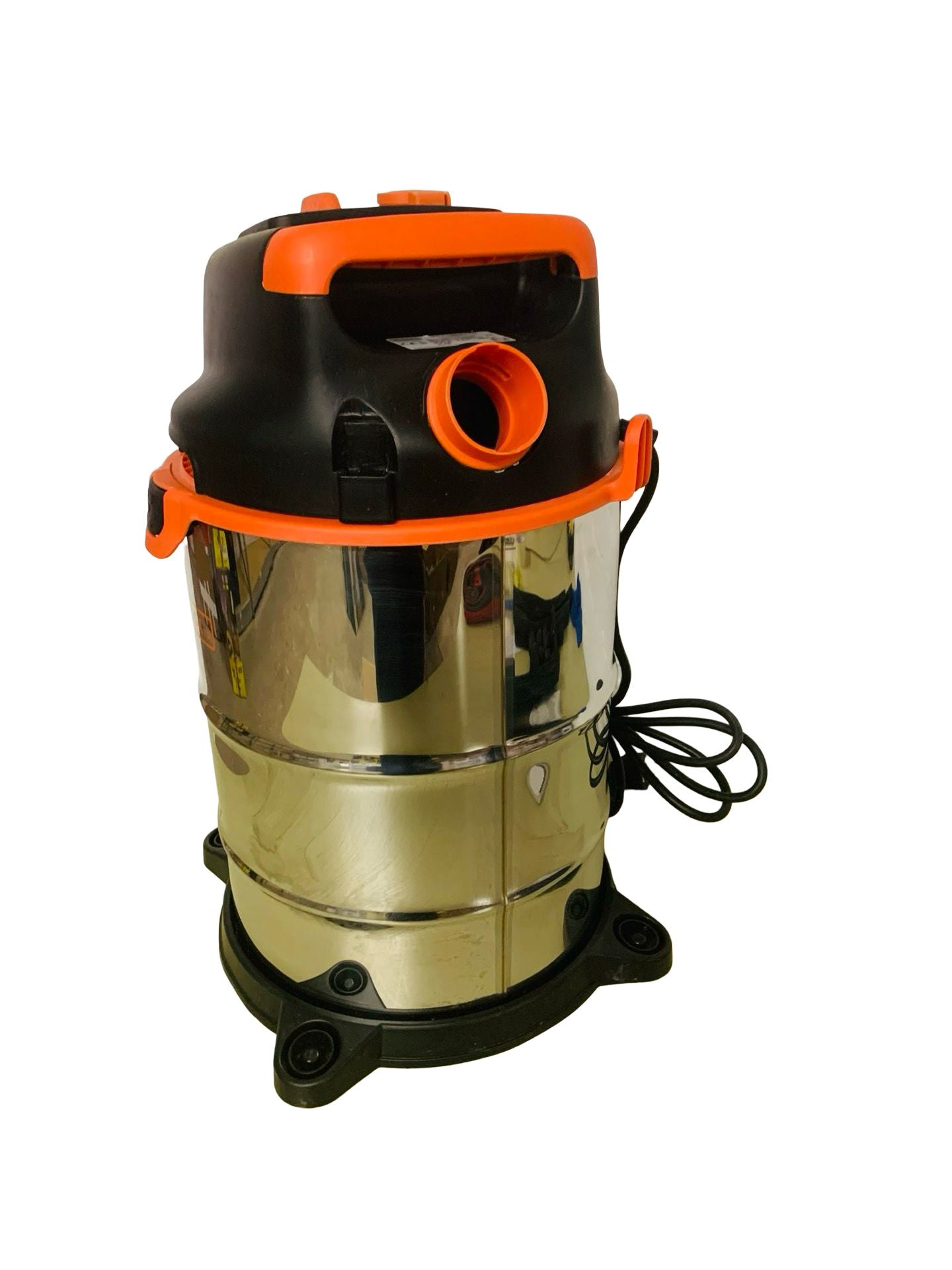BLACK+DECKER Nass,-Trockensauger BXVC30XTDE mit Integrierter Steckdose 1600W 30L