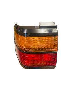 Hella VW Passat Stufenheck 04/88-08/93 Lichtgehäuse links